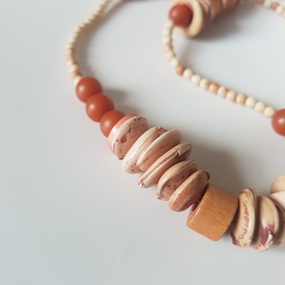 Shell?Bead Necklace in Browns - Picture 6 of 8